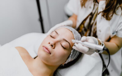 Microneedling: What Board Certified Doctors Want You To Know